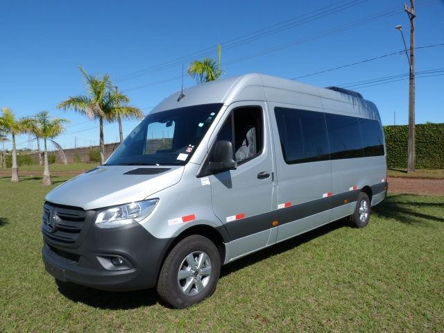 640_480_folhacar_mercedes-benz-sprinter-2-0-cdi-417-van-15-1-tb-23-24-b48199-2